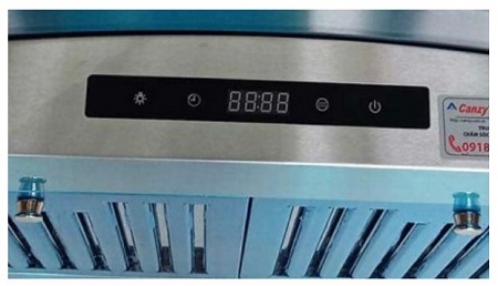 bảng điều khiển của máy hút mùi Canzy CZ M6670