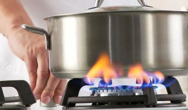 Cách sử dụng bếp gas Canzy - Mở bếp gas, khóa bếp gas an toàn 3 Điều chỉnh ngọn lửa